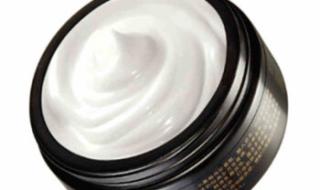 雅芳小黑裙香水 雅芳小黑裙香水